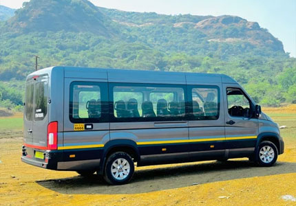 Urbania Traveller