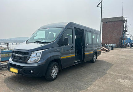 Urbania Traveller
