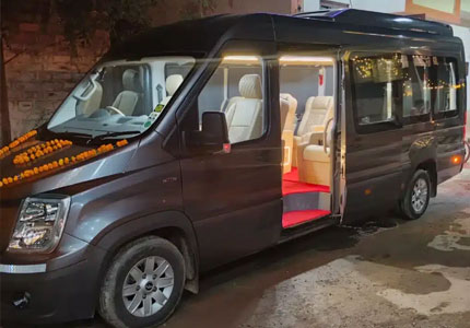 Urbania Traveller